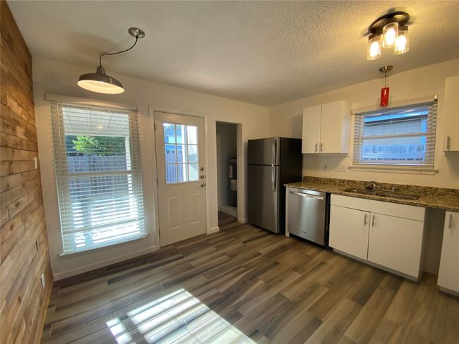 B - 9618 Sugar Hill Dr, Home with 2 bedrooms, 1 bathrooms and 1 parking in Austin TX | Image 5