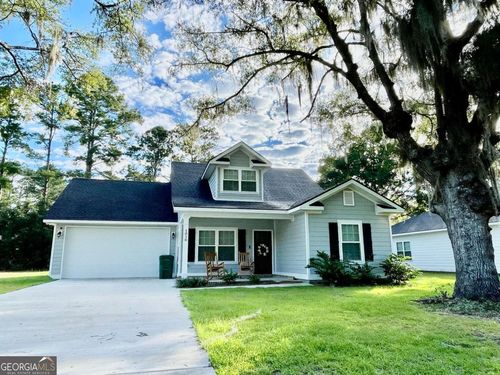 1016 Pine St, Darien, GA, 31305-9607 | Card Image