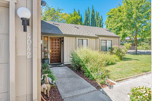 4042 Cowell Boulevard, Davis, CA, 95618 | Card Image