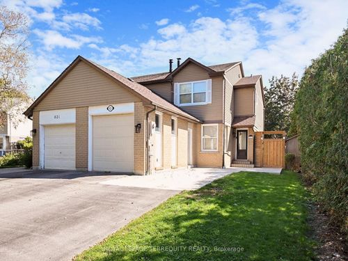 623 Beaver Crt, Milton, ON, L9T4A8 | Card Image