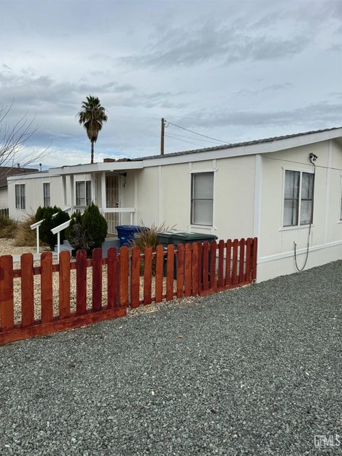 216 Eastern Ave, Taft, CA, 93268 | Card Image