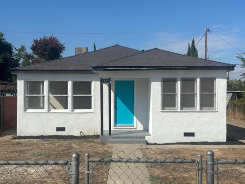3723 E Turner Ave, Fresno, CA, 93702-1206 | Card Image