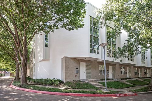 3372 Miro Pl, Dallas, TX, 75204-7526 | Card Image