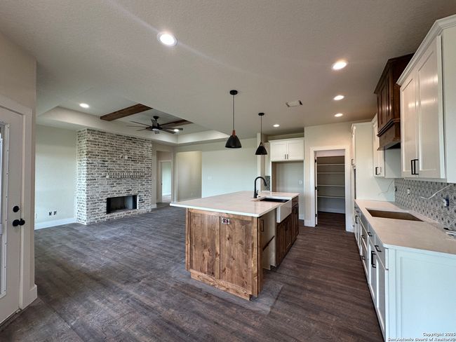 720 N Dickson St, House other with 4 bedrooms, 2 bathrooms and null parking in Poth TX | Image 17