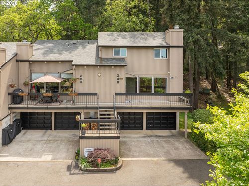 246 Woodridge Dr, Eugene, OR, 97405-4046 | Card Image