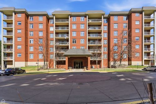 408-8400 Callie Ave, Morton Grove, IL, 60053-5002 | Card Image