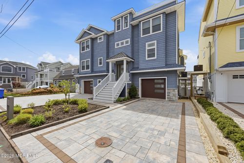 11 Anne Ln, Manahawkin, NJ, 08050-4228 | Card Image