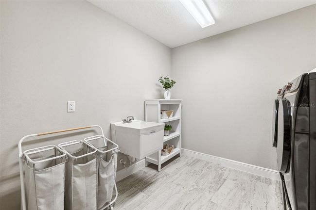 Laundry Room | Image 60