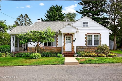 303 Baylor Rd, Watsontown, PA, 17777-1115 | Card Image