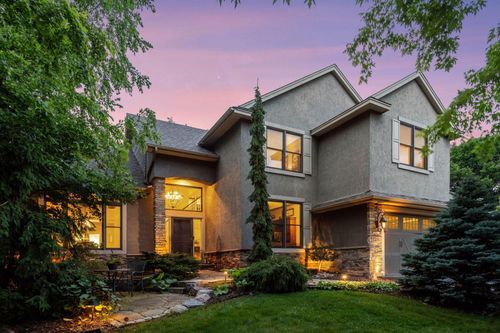 7216 Gunflint Trl, Chanhassen, MN, 55317-7576 | Card Image