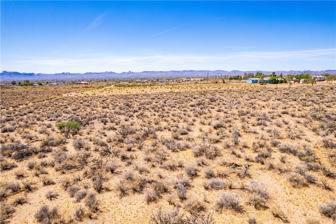 Land in Golden Valley 4