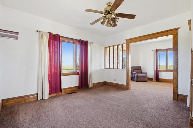 1827 N Pilot Grove Rd, Home with 4 bedrooms, 1 bathrooms and null parking in Dunkerton IA | Image 8
