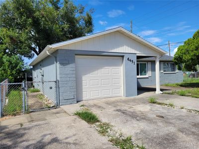 6451 Sutherland Avenue, House other with 2 bedrooms, 2 bathrooms and null parking in NEW PORT RICHEY FL | Image 2