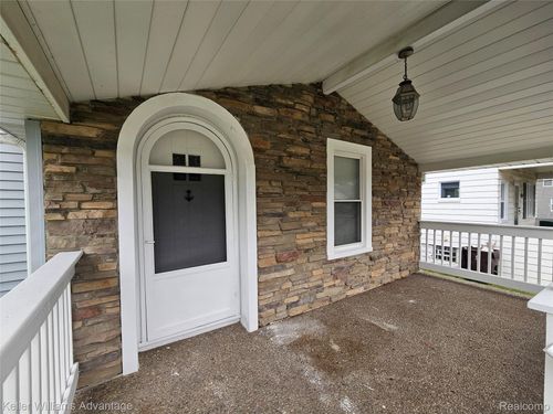 34812 Ash St, Wayne, MI, 48184-1202 | Card Image