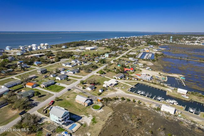 302 Bayview Dr, House other with 3 bedrooms, 2 bathrooms and 1 parking in Harkers Island NC | Image 38