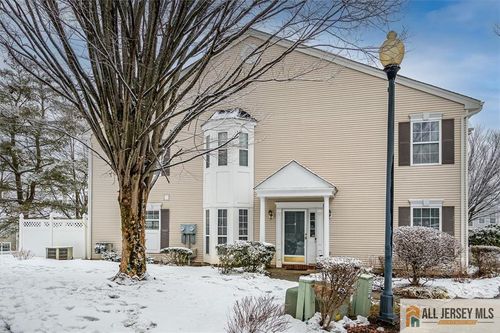 401 Pheasant Run, MONMOUTH JUNCTION, NJ, 08852-1928 | Card Image