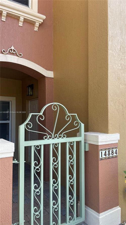 904-14384 Sw 11th St, Pembroke Pines, FL, 33027-6148 | Card Image