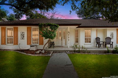 5922 Windhaven Dr, Windcrest, TX, 78239-2131 | Card Image