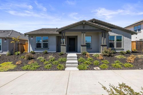 758 W Main St, Winters, CA, 95694 | Card Image