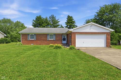 512 S Poplar St, Greensburg, IN, 47240-2134 | Card Image