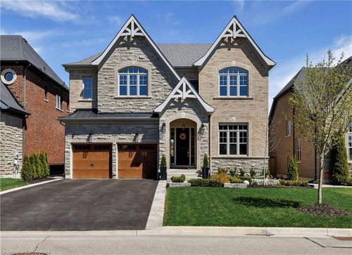 30 Britnell Crt, King City, ON, L7B0P2 | Card Image
