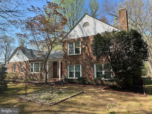 11104 Loran Rd, GREAT FALLS, VA, 22066-1516 | Card Image