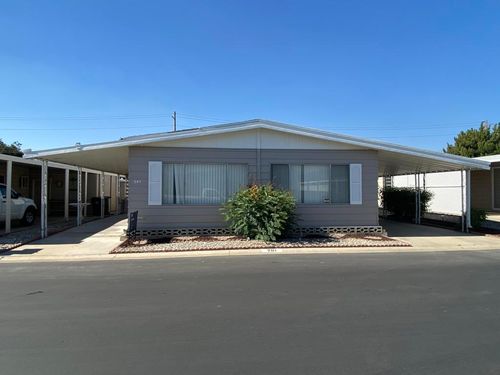 spc-281-601 N Kirby St, Hemet, CA, 92545-5934 | Card Image