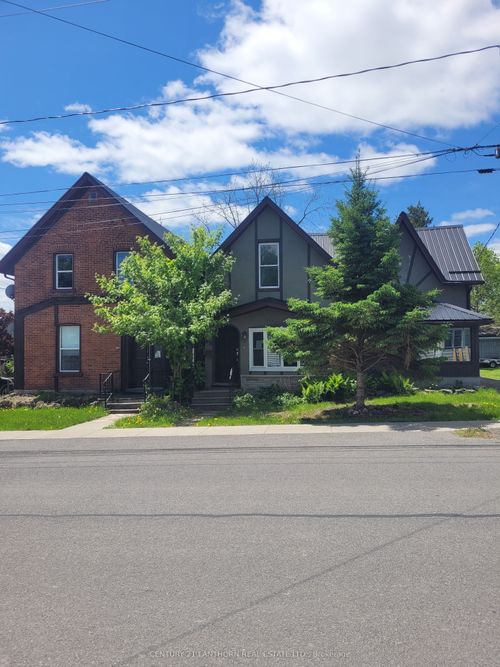 86-88 West St, Napanee, ON, K7R2P2 | Card Image