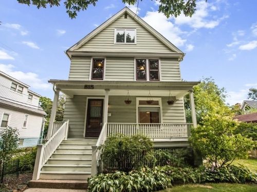 515 Elmwood Ave, Evanston, IL, 60202-2813 | Card Image