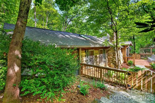 102 Frosty Hollow Rd, Black Mountain, NC, 28711-9018 | Card Image