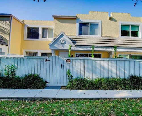 258-6-6840 Sw 45th Ln, Miami, FL, 33155-6824 | Card Image