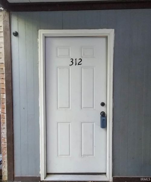 apt-312-320 Brown St, West Lafayette, IN, 47906-3256 | Card Image