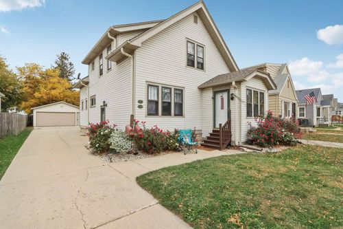 2451 S 68th St, WEST ALLIS, WI, 53219 | Card Image