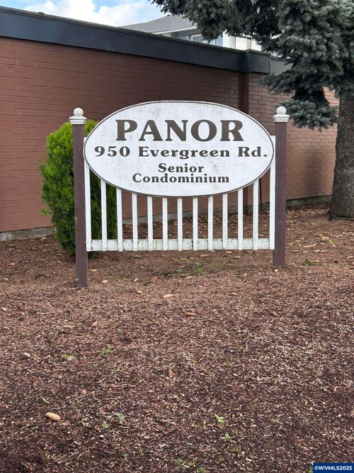950 Evergreen #310 Rd, Woodburn, OR, 97071-2926 | Card Image