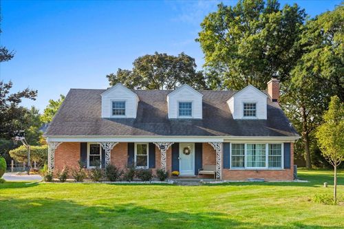 3255 Westview Dr, Northbrook, IL, 60062-7418 | Card Image