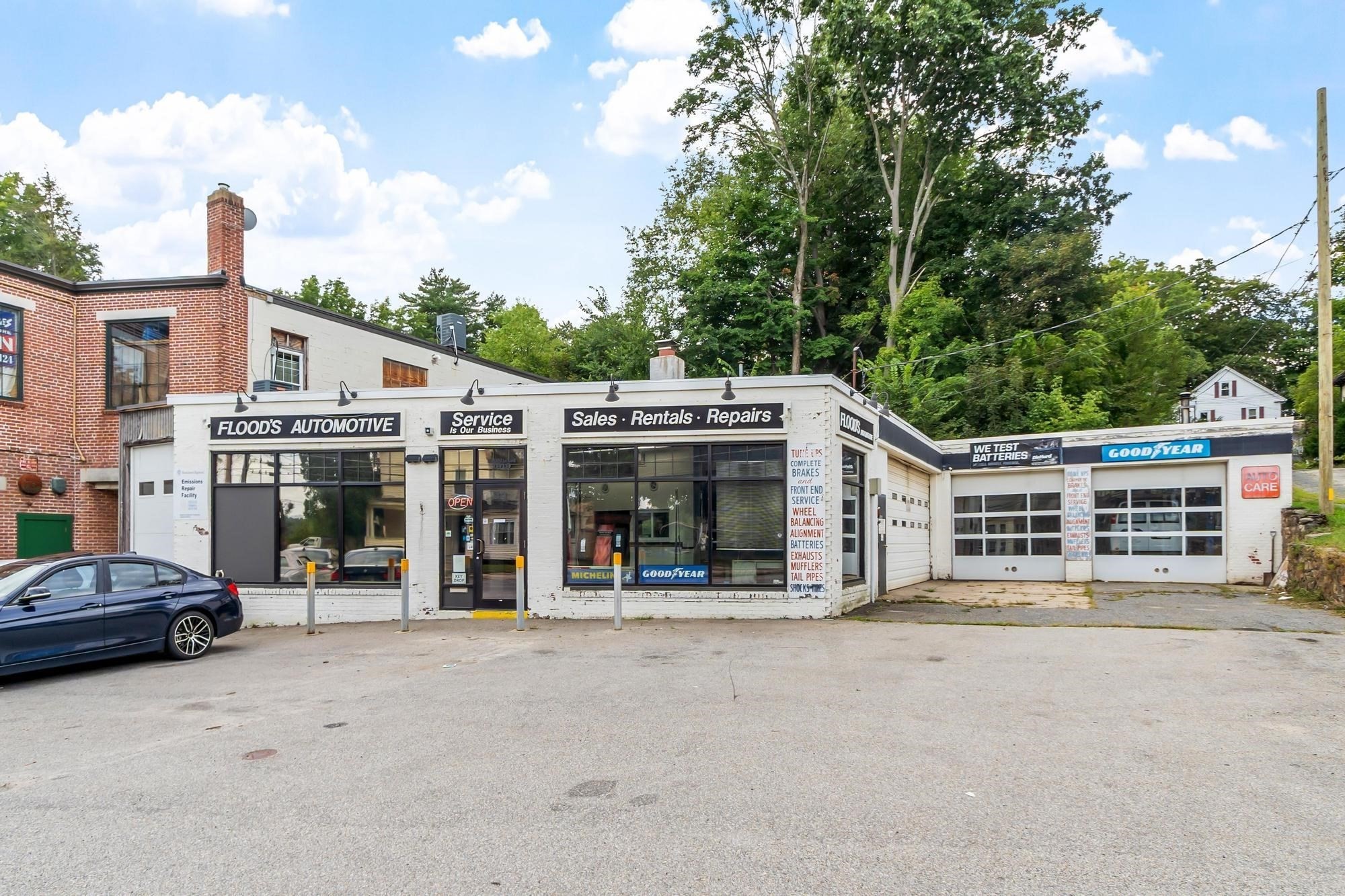 93 Hamilton St, Southbridge, MA 01550
