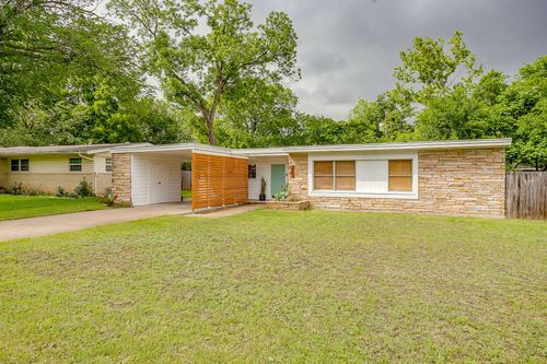 2904 Martin Lydon Ave, Fort Worth, TX, 76133-1612 | Card Image