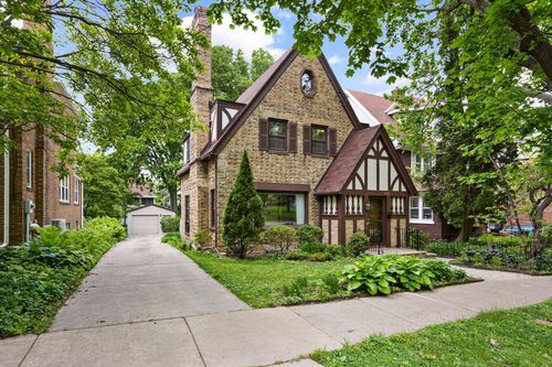 1122 Spaight Street, Madison, WI, 53703 | Card Image