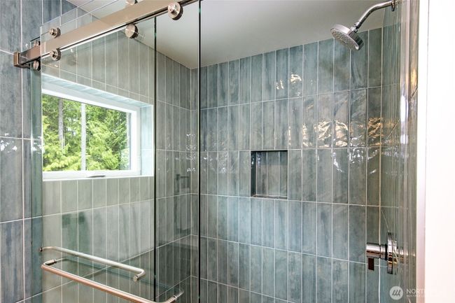 6050 Chorus Frog St Ne, House other with 4 bedrooms, 5 bathrooms and 2 parking in Bainbridge Island WA | Image 32