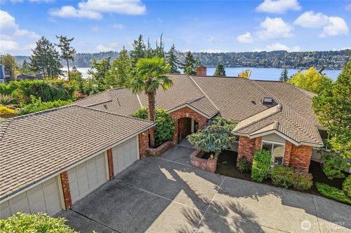 15302 61st Pl Ne, Kenmore, WA, 98028-4358 | Card Image