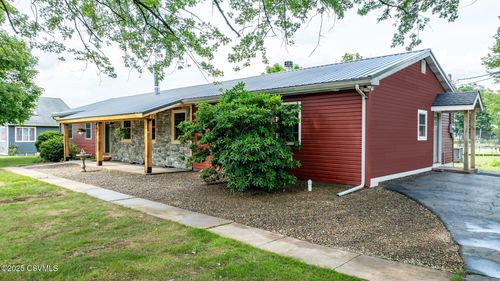 909 Fair St, Nescopeck, PA, 18635-2173 | Card Image