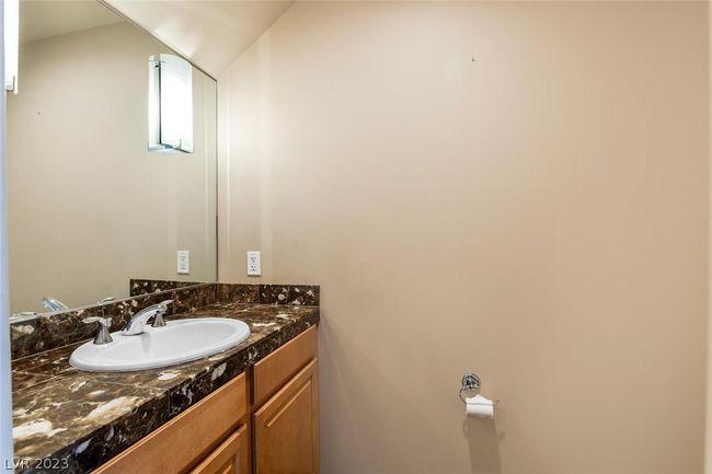 1201 - 360 E Desert Inn Rd, Condo with 2 bedrooms, 3 bathrooms and null parking in Las Vegas NV | Image 12