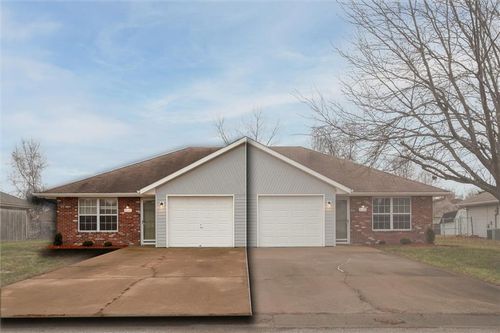 1121 Sw Ephraim Dr, Grain Valley, MO, 64029-9034 | Card Image