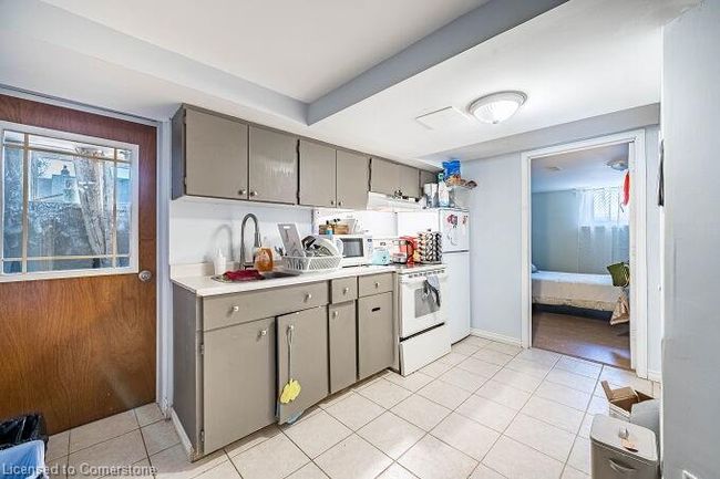 136 Patterson St, House other with 5 bedrooms, 2 bathrooms and 6 parking in Beeton ON | Image 37