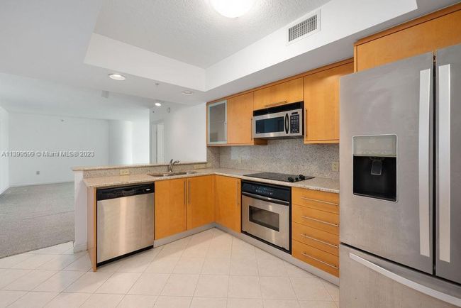 502 - 401 Sw 4th Ave, Condo with 2 bedrooms, 2 bathrooms and null parking in Fort Lauderdale FL | Image 10