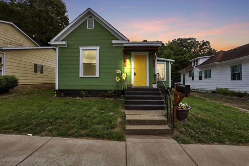 582 N Walnut St, Logan, OH, 43138-1366 | Card Image