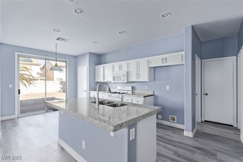 6042 Thorne Bay Ct, Las Vegas, NV, 89110-1880 | Card Image