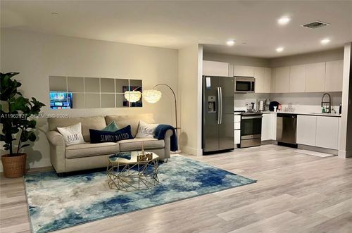 unit-205-19380 Ne 26th Ave, Miami, FL, 33180-3600 | Card Image