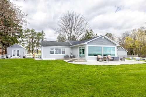 6655 Lakeshore Rd, Lexington, MI, 48450-9028 | Card Image