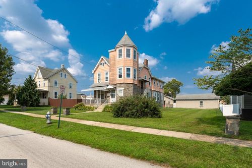 27 Garfield Ave, NORWOOD, PA, 19074-1700 | Card Image